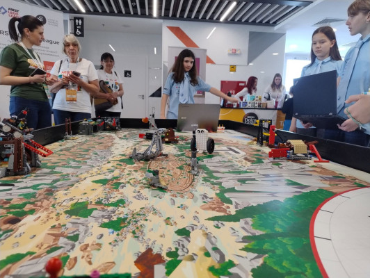 Festival STEM Station Фестивала на роботиката FIRST® LEGO® League