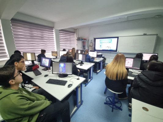 Güvenli İnternet farkındalığı