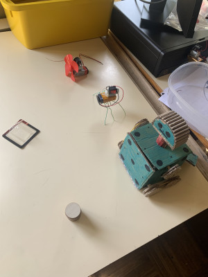 Electronic Robots