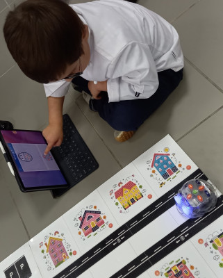 Do toque no ecrã ao movimento no tapete!