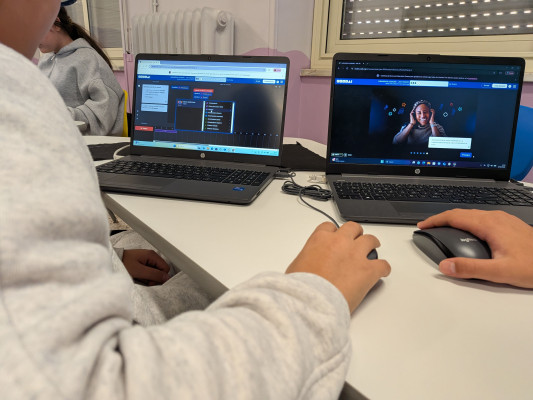L'Ora dell'InformaticA: Introduzione al Laboratorio Musicale