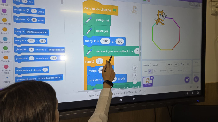 Desenează figuri geometrice cu cod - Matematica prinde viață în Scratch!