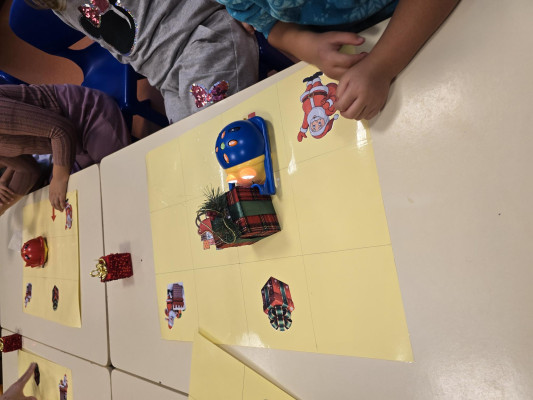 Entrega  de prendas pelo Pai Natal - Bee-Bot