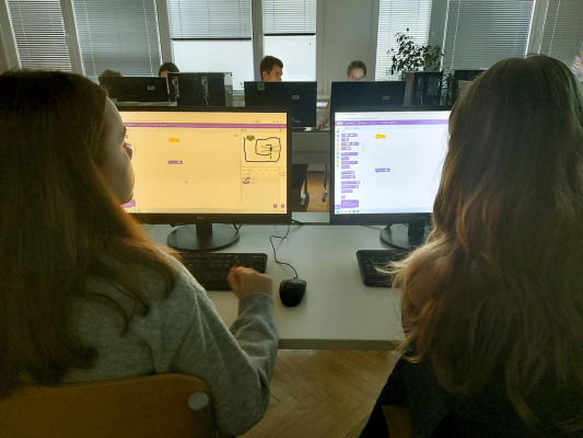 Prvi koraki v scratchu