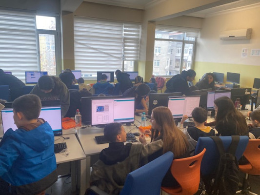 miniklerle robotik kodlama etkinliği