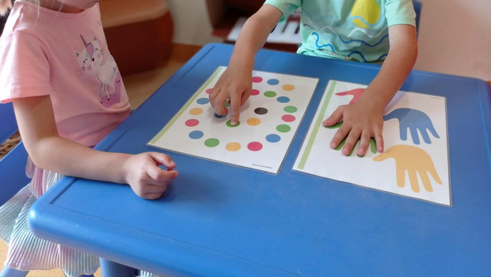 Piąstka, dłoń, palec - PM nr 17 w Toruniu z Kodowanie na dywanie