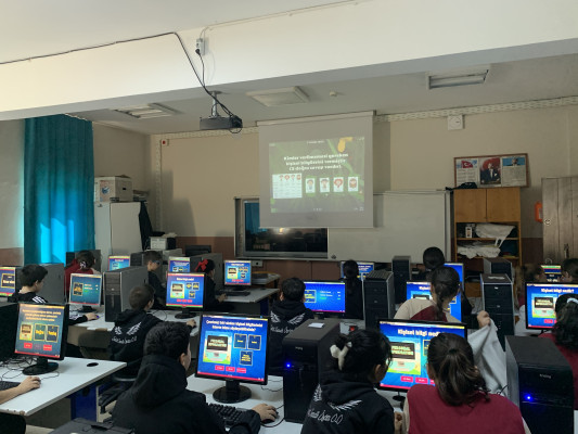 Dijital Dünyada Güvende Kal