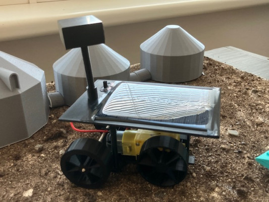 Modelování 3D a výroba měsíčního vozítka na solární pohon