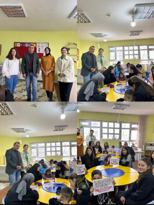 Liseliler Kodlama Öğretiyor